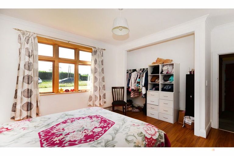 Photo of property in 19 Mount John Road, Waimate, 7977