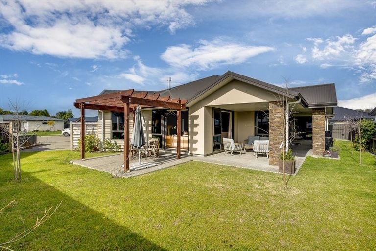Photo of property in 23 Gee Place, Taradale, Napier, 4112