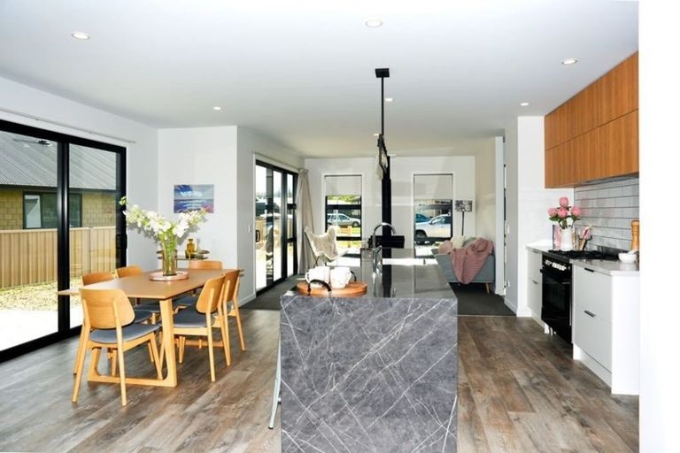 Photo of property in 30 Plunket Street, Omakau, 9376