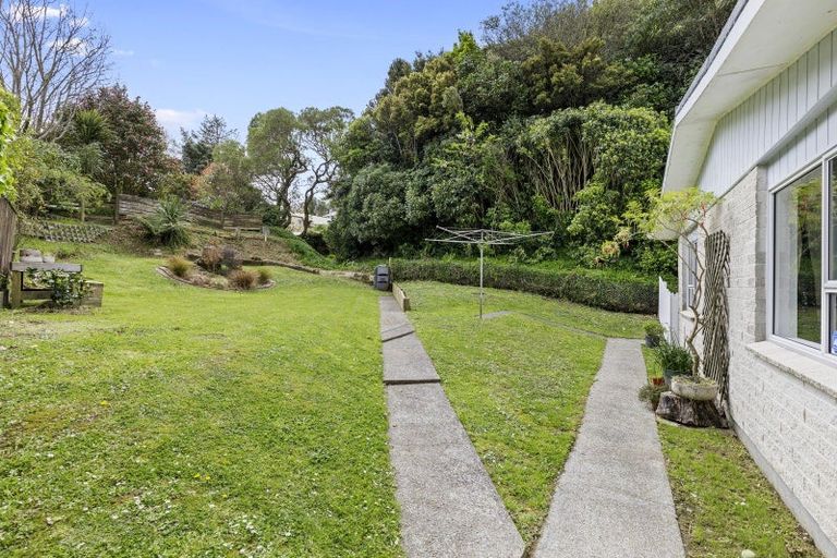 Photo of property in 53 Cedar Street, Maungaraki, Lower Hutt, 5010