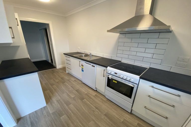 Photo of property in 24 Fitchett Street, Palmerston North, 4410