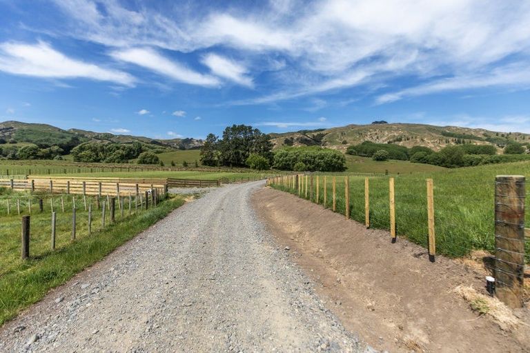 Photo of property in 2538 Kahuranaki Road, Elsthorpe, Havelock North, 4295