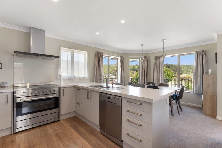 Photo of property in 2 Pukeko Place, Picton, 7220