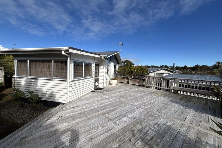 Photo of property in 40 Cumberland Street, Merrilands, New Plymouth, 4312