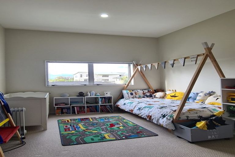 Photo of property in 34a Erlestoke Crescent, Churton Park, Wellington, 6037