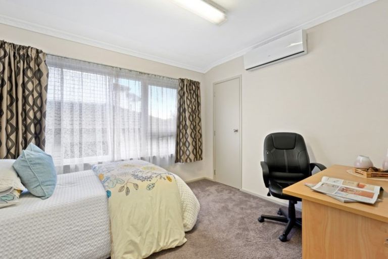 Photo of property in 200 Fisher Parade, Farm Cove, Auckland, 2012