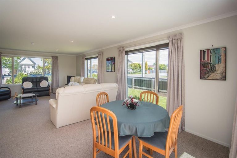 Photo of property in 36 Rhodes Street, Waimate, 7924