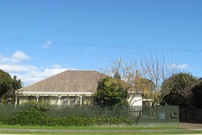 Photo of property in 40 Dorset Street, Levin, 5510