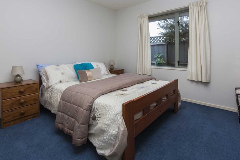 Photo of property in 2/7 Worthy Street, Ilam, Christchurch, 8041