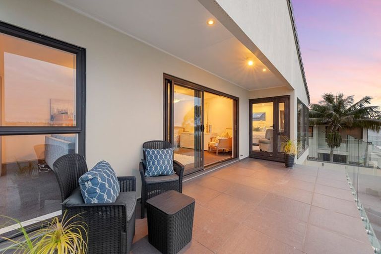 Photo of property in 2/10 Lilford Place, Half Moon Bay, Auckland, 2012