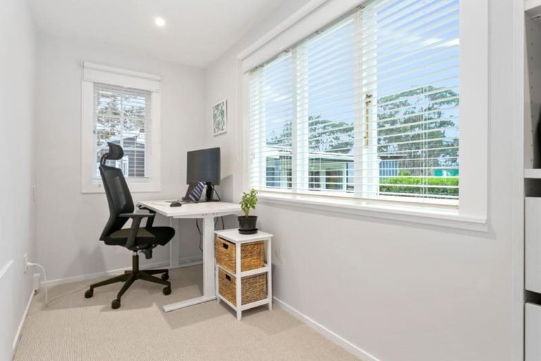 Photo of property in 29 Taupaki Road, Taupaki, Henderson, 0782