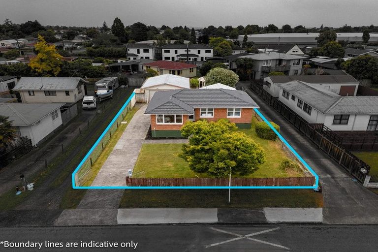 Photo of property in 8 Brightwell Street, Papakura, 2110