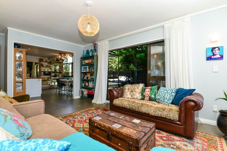 Photo of property in 28 Cooper Place, Chedworth, Hamilton, 3210