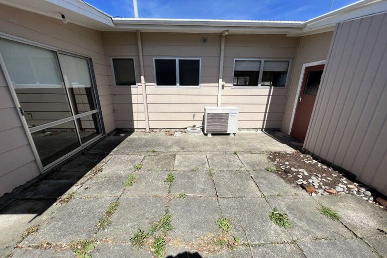 Photo of property in 92 Long Melford Road, Awapuni, Palmerston North, 4412
