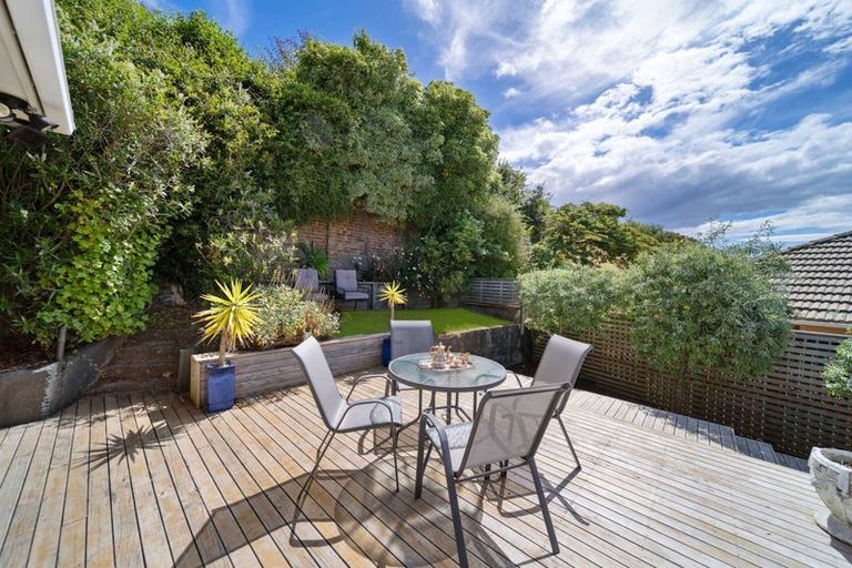 Photo of property in 96 Easther Crescent, Kew, Dunedin, 9012