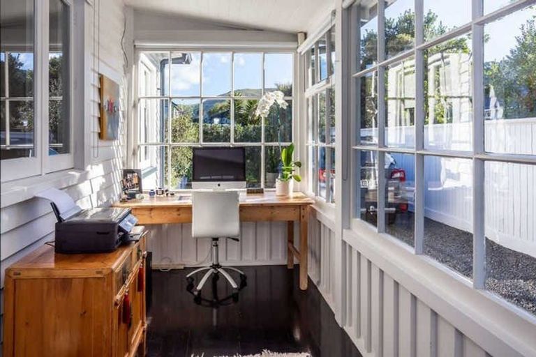 Photo of property in 100 Esplanade, Sumner, Christchurch, 8081