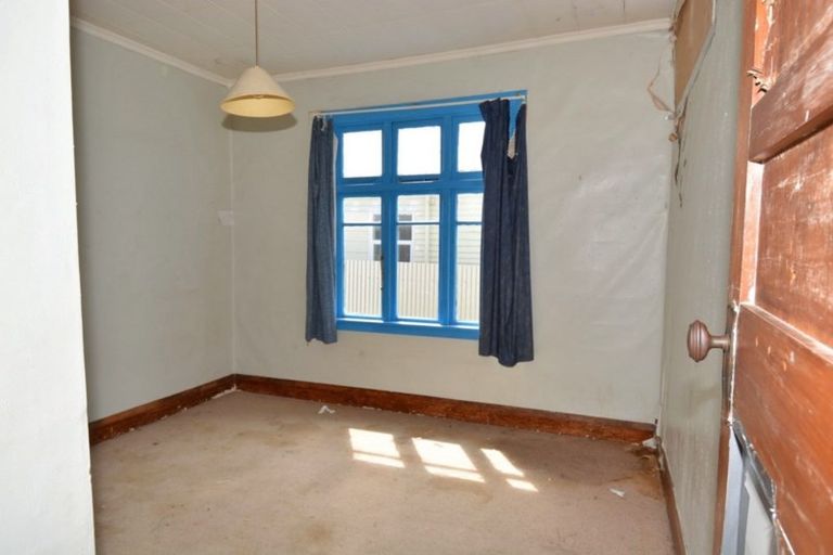 Photo of property in 147 Morton Street, Strathern, Invercargill, 9812