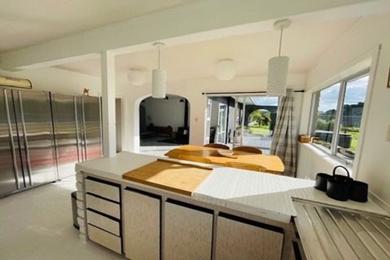 Photo of property in 102 Sanders Road, Paremoremo, Albany, 0793