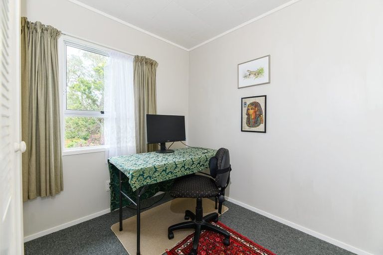 Photo of property in 106 Borich Road, Sunnyvale, Auckland, 0612