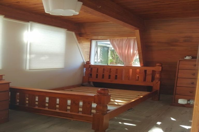 Photo of property in 45 Woodlands Crescent, Browns Bay, Auckland, 0630