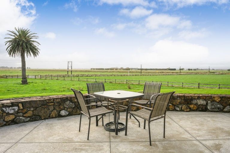 Photo of property in 820 Lockwood Road, Kairanga, Palmerston North, 4475