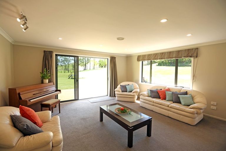 Photo of property in 64 Dalmore Way, Acacia Bay, Taupo, 3385