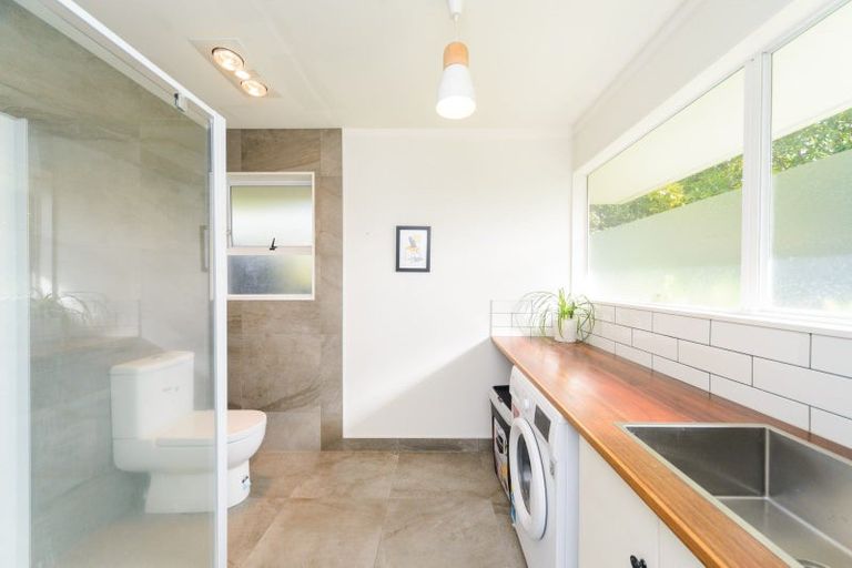 Photo of property in 23b Pahiatua Street, Hokowhitu, Palmerston North, 4410