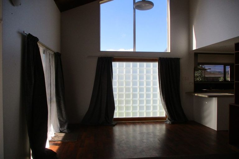 Photo of property in 6 Luxor Place, Pomare, Rotorua, 3015