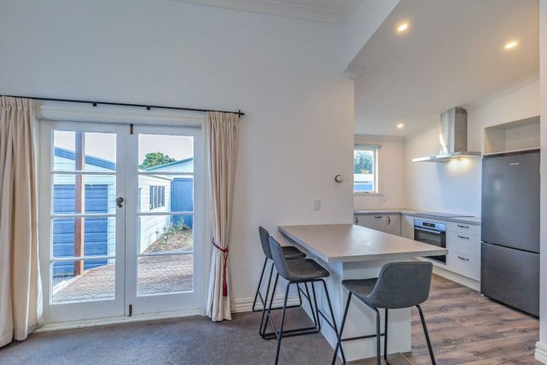 Photo of property in 22 Seddon Street, Levin, 5510