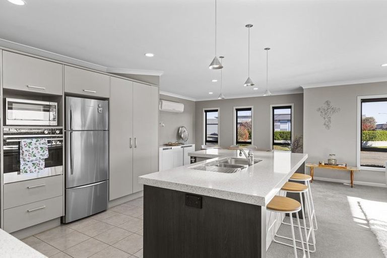 Photo of property in 2 Brancaster Place, Cambridge, 3434