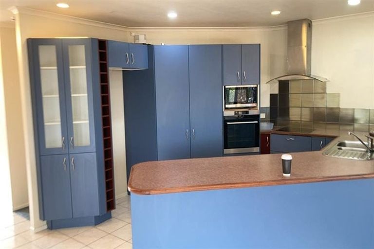 Photo of property in 14 Lamia Place, The Gardens, Auckland, 2105