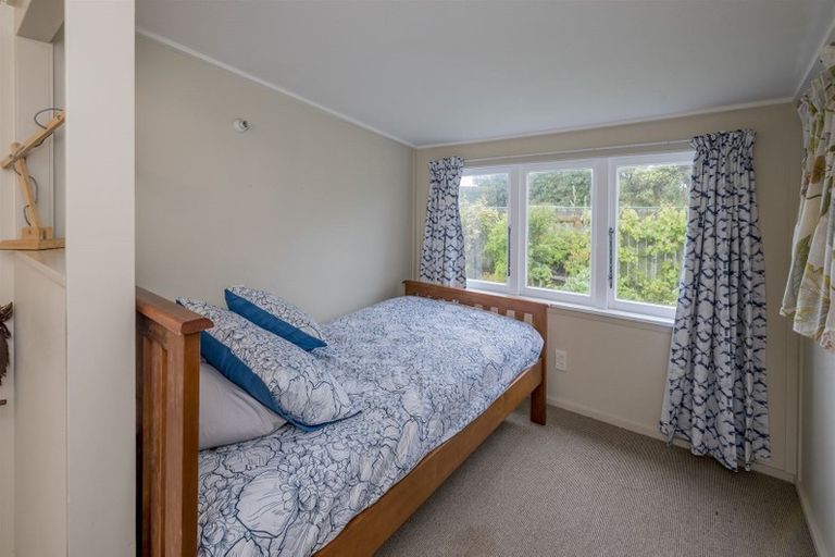Photo of property in 9 Manuka Street, Otaki Beach, Otaki, 5512