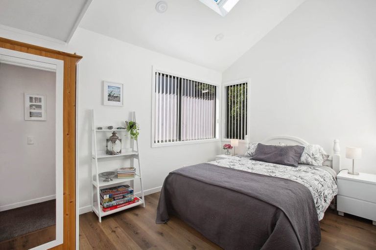 Photo of property in 2/58 Drake Street, Howick, Auckland, 2014