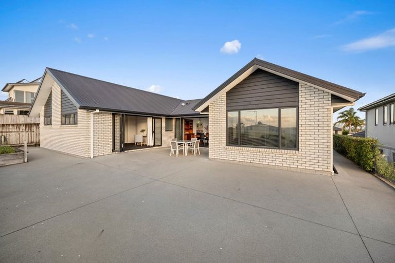 Photo of property in 61 Somerton Drive, Huntington, Hamilton, 3210