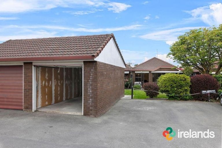 Photo of property in 7/218 Lincoln Road, Addington, Christchurch, 8024