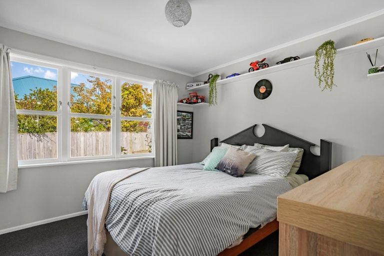 Photo of property in 21 Pollard Street, Wainuiomata, Lower Hutt, 5014