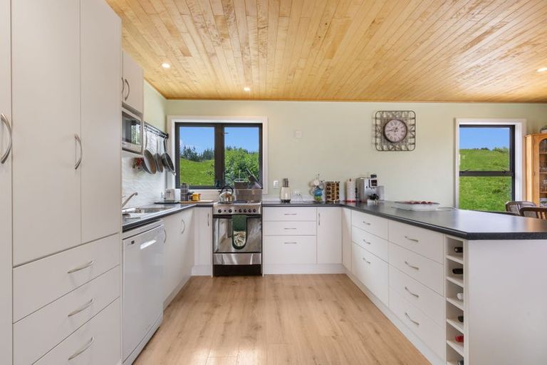 Photo of property in 135 Bensemann Road, Upper Moutere, 7175