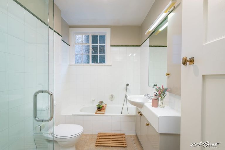 Photo of property in 86 Bolton Street, Kelburn, Wellington, 6012