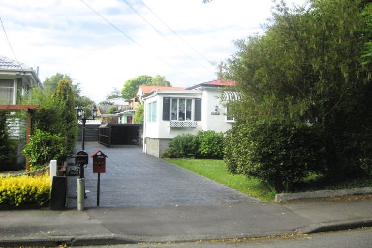 Photo of property in 233a Waimea Terrace, Beckenham, Christchurch, 8023