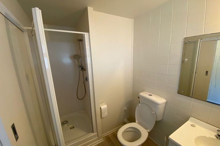 Photo of property in 6/83 Lake Road, Devonport, Auckland, 0622