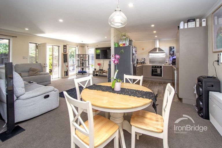 Photo of property in 10 Netley Place, Aranui, Christchurch, 8061