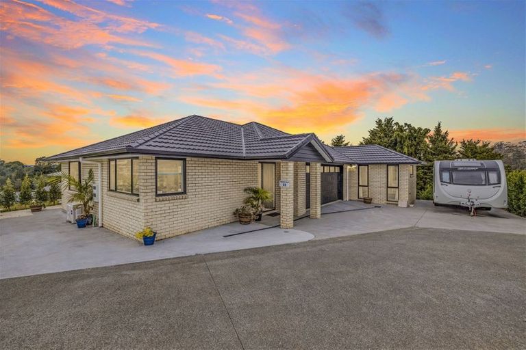 Photo of property in 33 Amsharlo Drive, Kerikeri, 0230