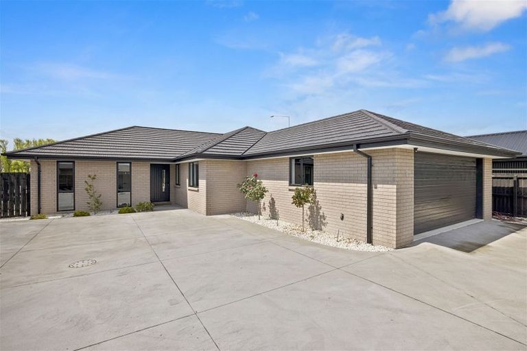 Photo of property in 12 Whincops Road, Halswell, Christchurch, 8025