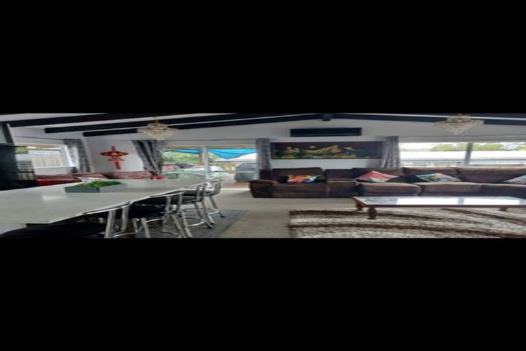 Photo of property in 57c Kamara Road, Glen Eden, Auckland, 0602