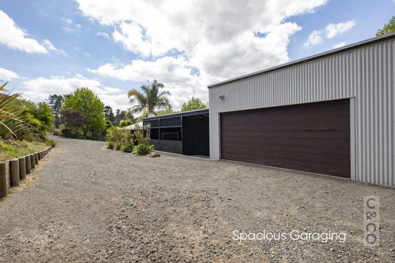 Photo of property in 8 Pineview Lane, Helensville, 0875