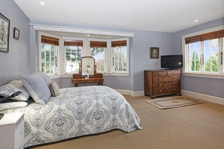 Photo of property in 12 Glandovey Road, Fendalton, Christchurch, 8052