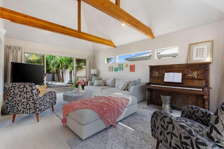 Photo of property in 1/8 Fenwick Avenue, Milford, Auckland, 0620