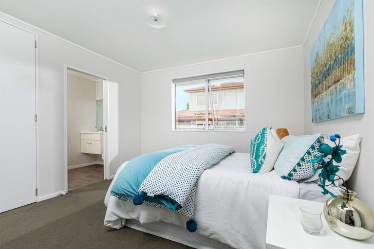 Photo of property in 685a Swanson Road, Swanson, Auckland, 0612