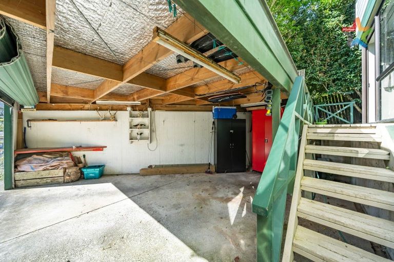 Photo of property in 30 Korau Grove, Stokes Valley, Lower Hutt, 5019