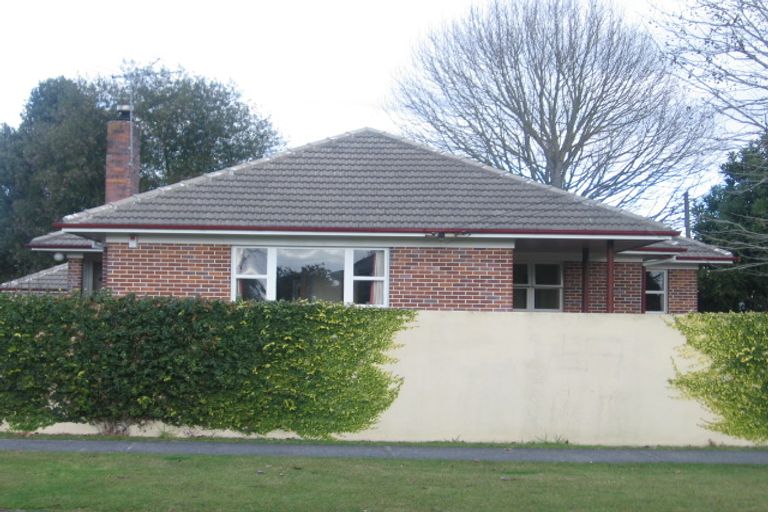 Photo of property in 30 Youngs Road, Papakura, 2110